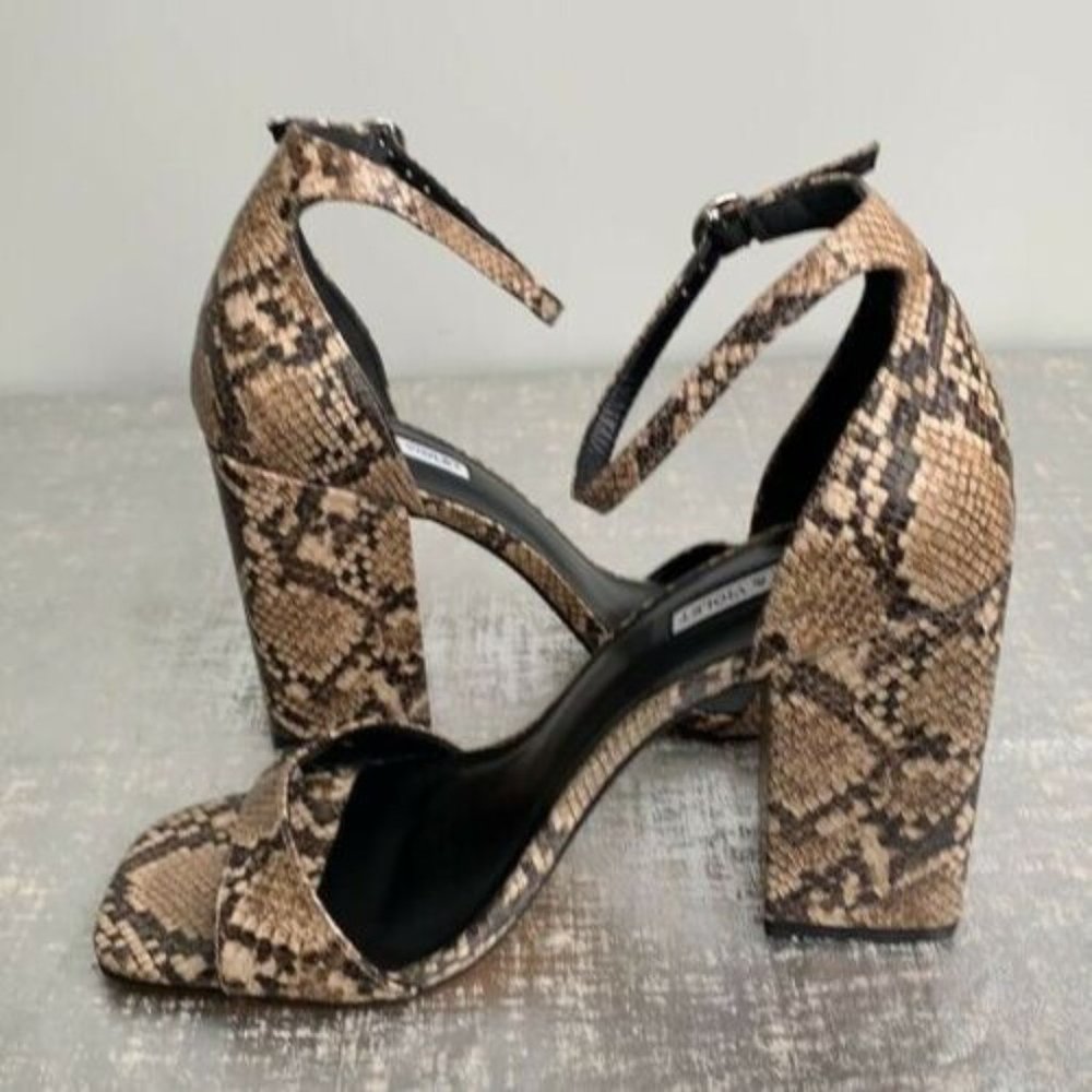 chelsea and violet black boots